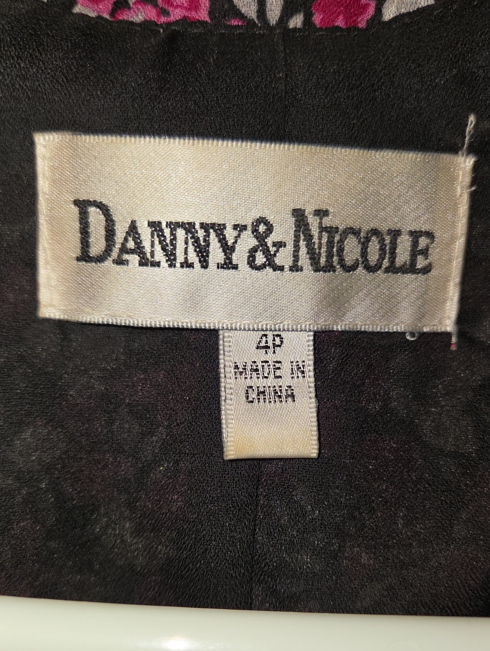 Danny & Nicole Skirt Set Black Pink White Peplum blouse and A-line skirt Size 4P - Picture 2 of 7
